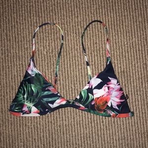 Cupshe floral print bikini top. Size M.